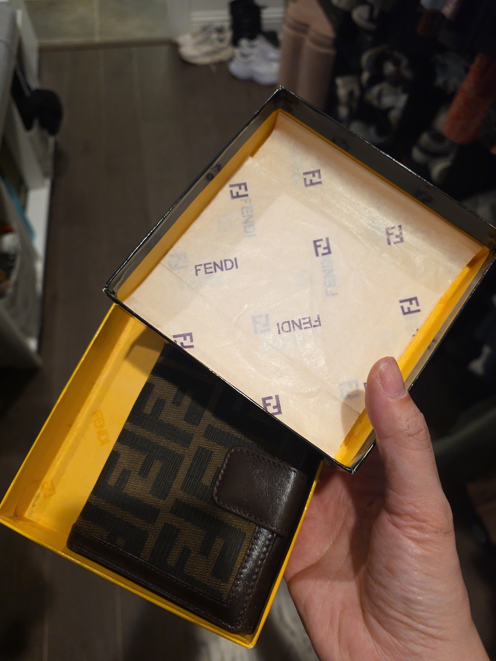 Vintage Fendi Wallet EUC - Picture 4 of 4